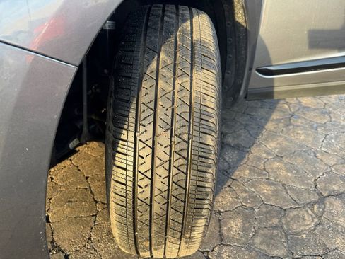 Used 2025 Acura RDX SH-AWD image 25