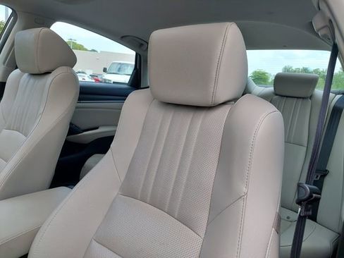 Used 2019 Honda Accord EX-L image 20
