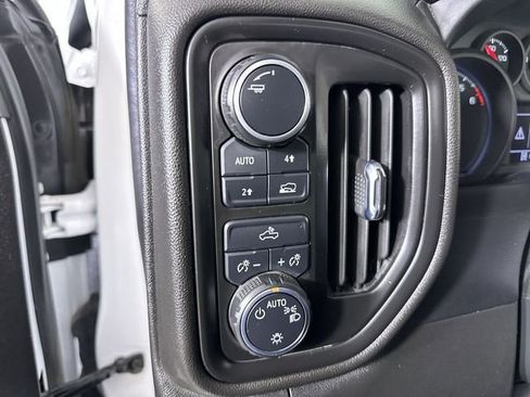 Used 2022 Chevrolet Silverado 1500 W/T w/ WT Value Package AWD/4WD image 18