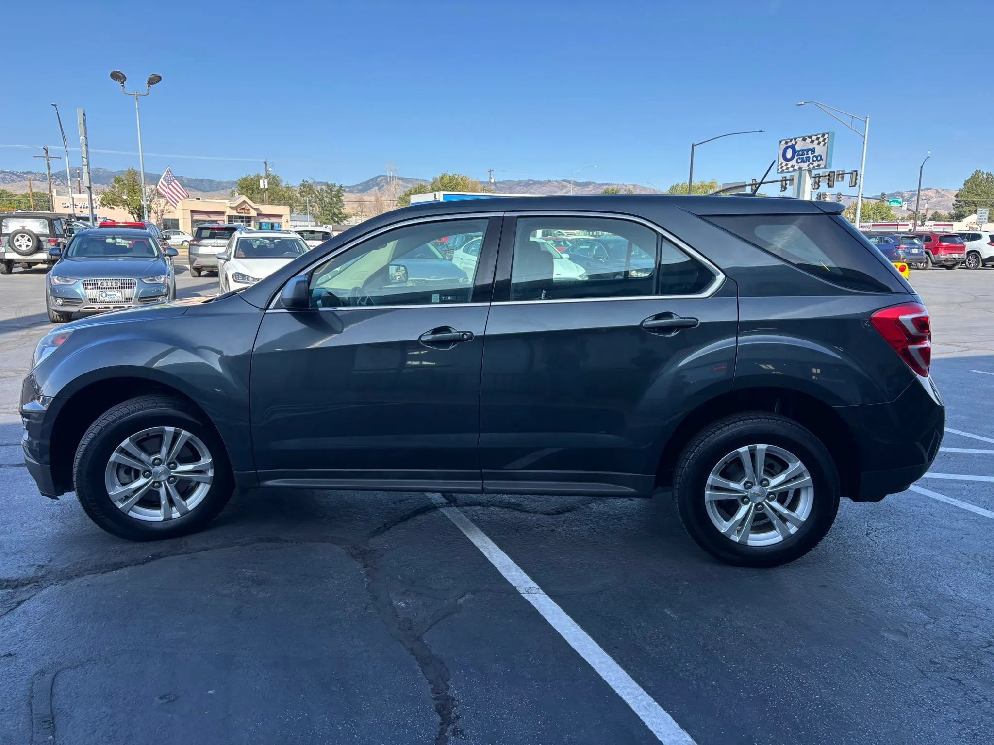 Used 2017 Chevrolet Equinox LS FWD image 6