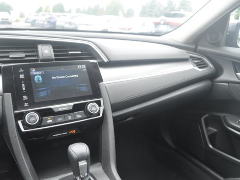 Used 2018 Honda Civic EX image 22