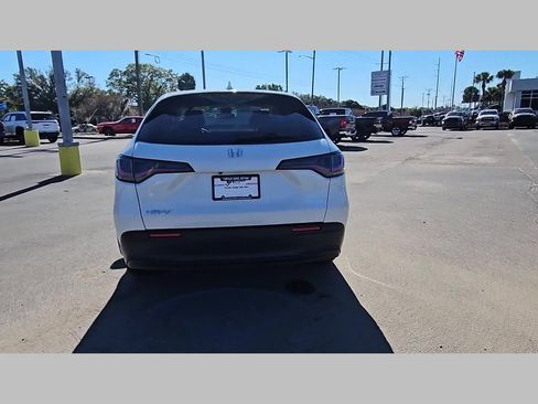 Used 2023 Honda HR-V LX image 31