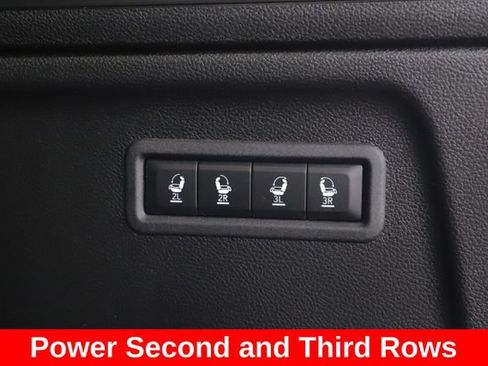Used 2024 Jeep Wagoneer L Series II w/ Flexible Seating Group AWD/4WD image 33