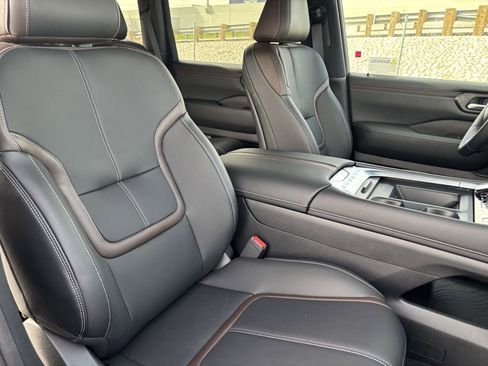 New 2026 Nissan Armada SL image 8