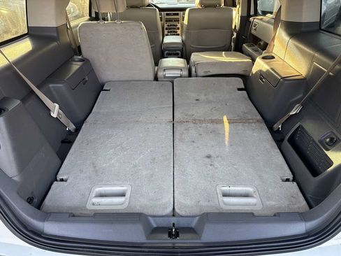 Used 2011 Ford Flex SEL w/ Rapid Spec Order Code FWD image 19
