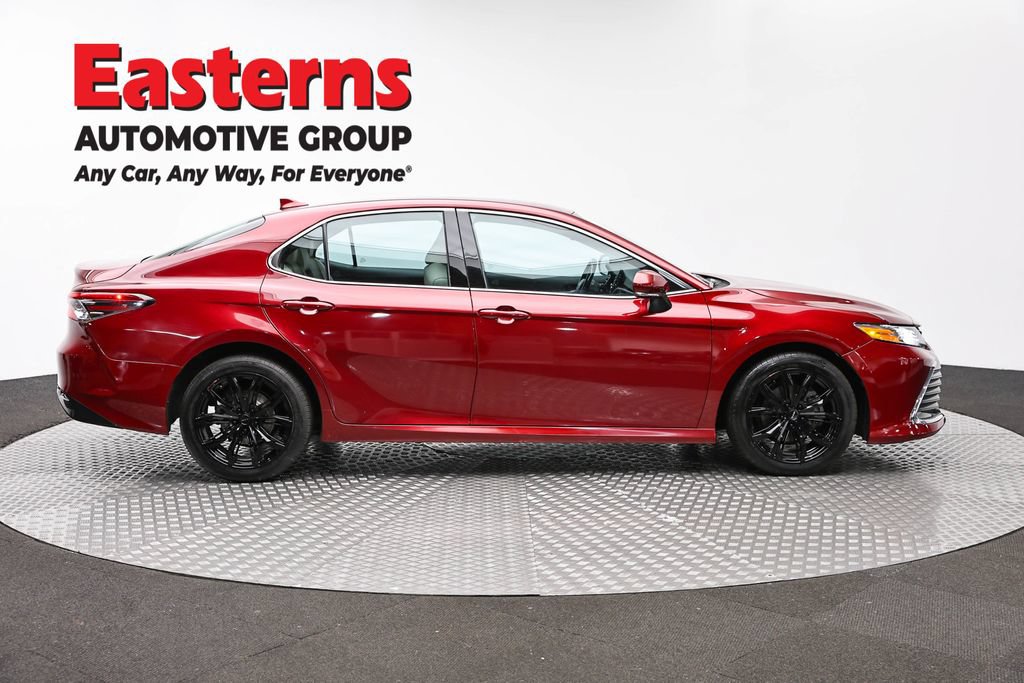 Used 2021 Toyota Camry XLE AWD/4WD image 6