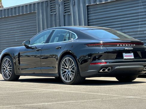 New 2026 Porsche Panamera image 3