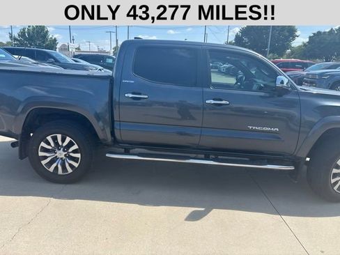 Used 2023 Toyota Tacoma Limited AWD/4WD image 2