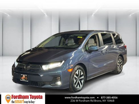 Used 2025 Honda Odyssey EX-L image 4