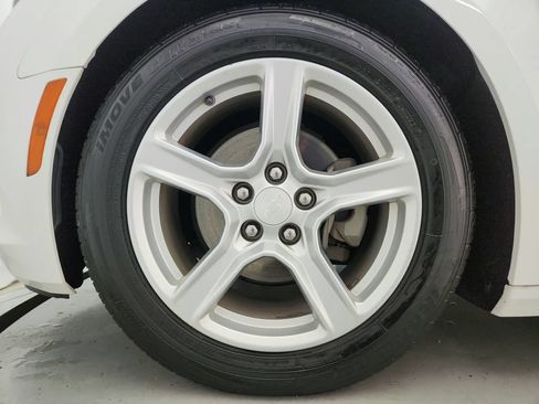 Used 2018 Chevrolet Camaro LT RWD image 25