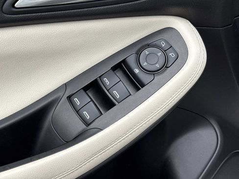 Used 2023 Buick Encore GX Preferred FWD image 13