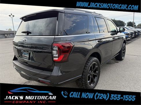 Used 2024 Ford Expedition Limited image 23
