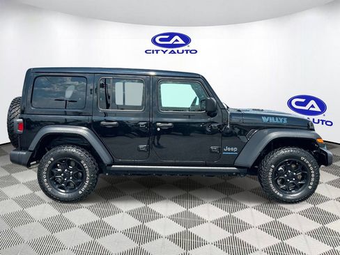 Used 2023 Jeep Wrangler Unlimited w/ Sun & Screen Package AWD/4WD image 2