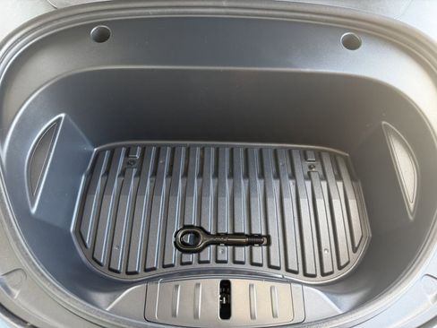 Used 2023 Tesla Model 3 Standard Range RWD image 44