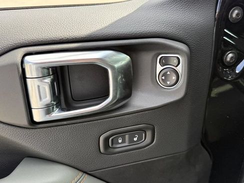 New 2025 Jeep Gladiator Mojave w/ Safety Group AWD/4WD image 19