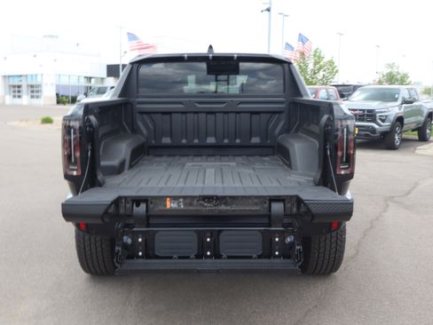 New 2025 GMC Hummer EV 3X image 16