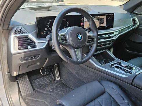 Used 2025 BMW X5 sDrive40i w/ M Sport Package RWD image 9