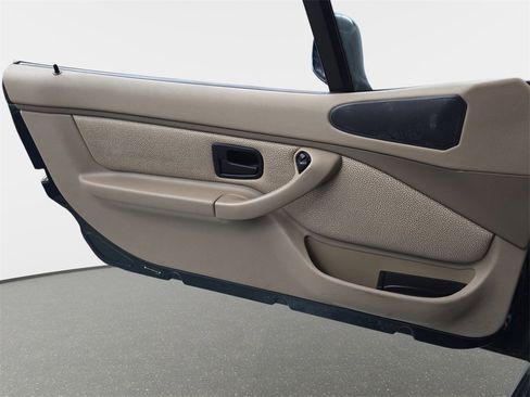 Used 1998 BMW Z3 1.9 image 28