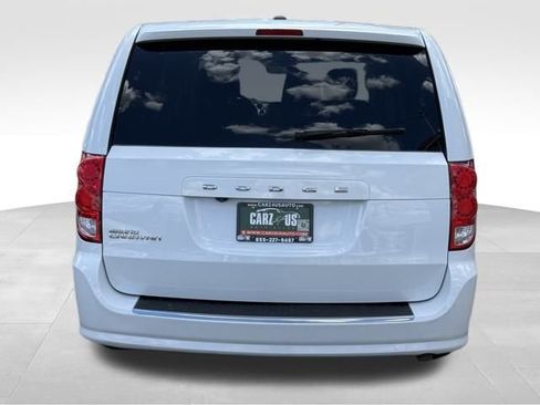 Used 2019 Dodge Grand Caravan SE w/ UConnect Hands-Free Group image 8