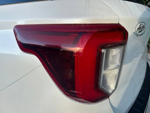 Used 2023 Ford Explorer ST w/ Equipment Group 401A AWD/4WD image 11