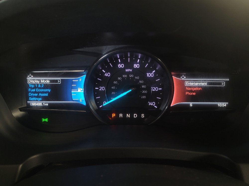 Used 2018 Ford Explorer XLT w/ Equipment Group 202A FWD image 23