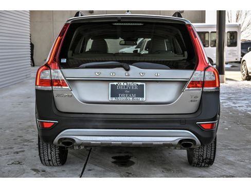 Used 2015 Volvo XC70 T6 Premier Plus image 7