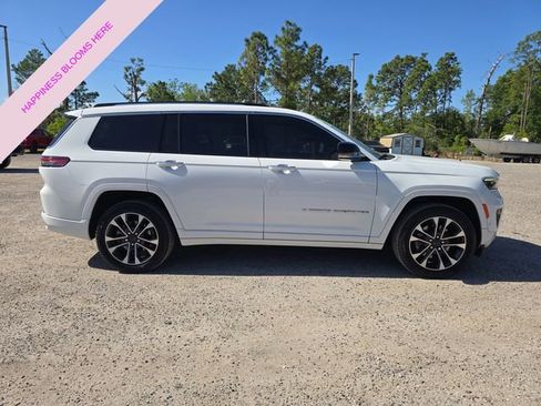 Certified 2021 Jeep Grand Cherokee L Overland w/ Luxury Tech Group IV AWD/4WD image 3