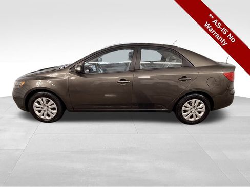 Used 2010 Kia Forte EX image 2