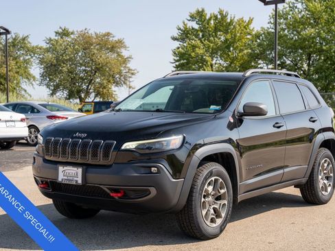 Used 2020 Jeep Cherokee Trailhawk w/ Cold Weather Group image 3
