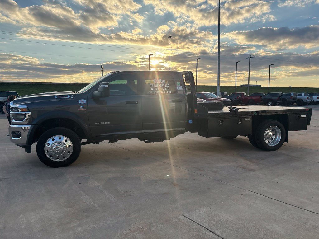 Used 2026 RAM 5500 4x4 Crew Cab image 4