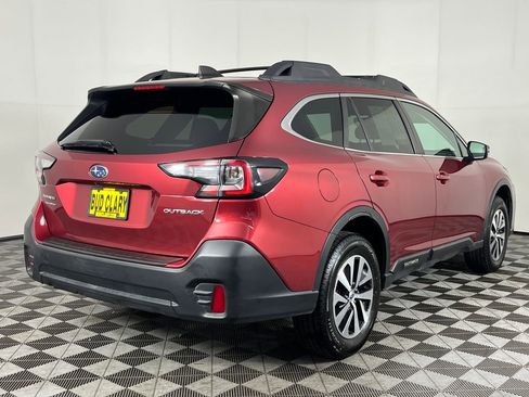 Used 2022 Subaru Outback Premium AWD/4WD image 6