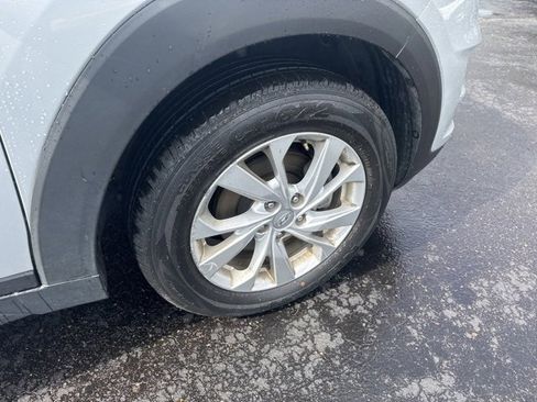 Used 2019 Hyundai Tucson SE image 10