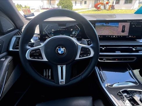 Used 2025 BMW X7 M60i AWD/4WD image 8