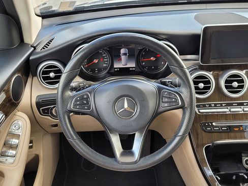 Used 2019 Mercedes-Benz GLC 300 image 12
