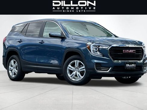 Used 2024 GMC Terrain SLE AWD/4WD image 1