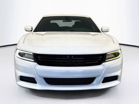 Used 2020 Dodge Charger SXT RWD image 8