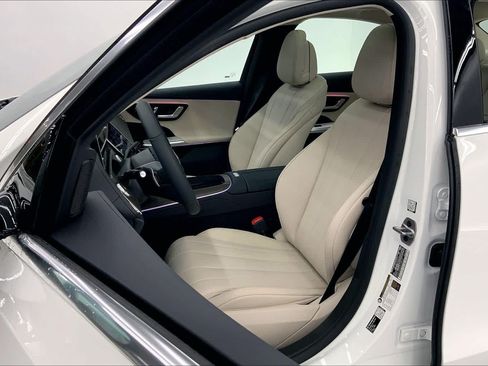Used 2026 Mercedes-Benz E 350 Sedan image 21
