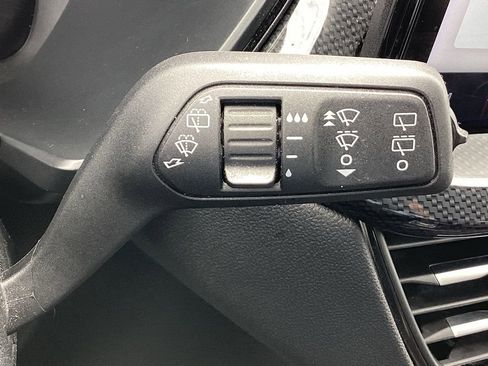 Used 2023 Ford Escape ST-Line w/ Tech Pack #1 AWD/4WD image 35