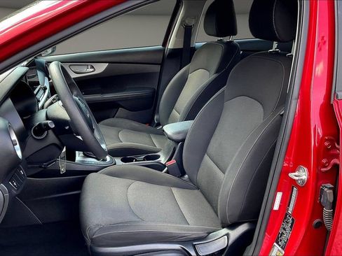 Used 2024 Kia Forte LXS FWD image 25