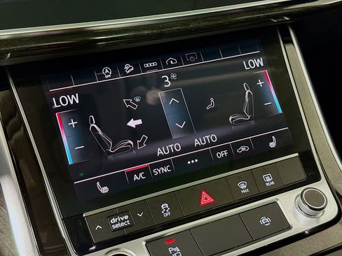 Used 2024 Audi Q7 3.0T Premium Plus AWD/4WD image 19