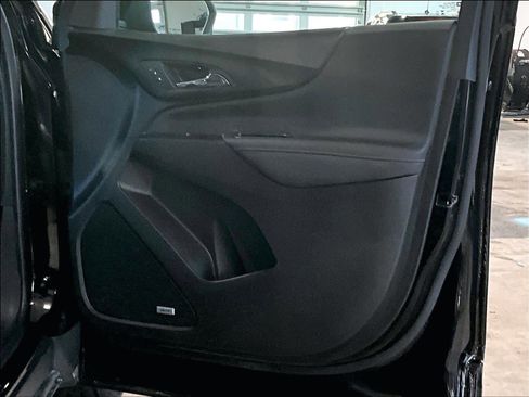 Certified 2023 Chevrolet Equinox RS w/ RS Leather Package image 12