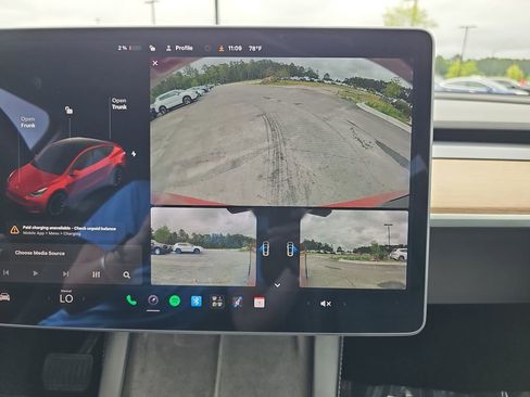 Used 2021 Tesla Model Y Long Range AWD/4WD image 28