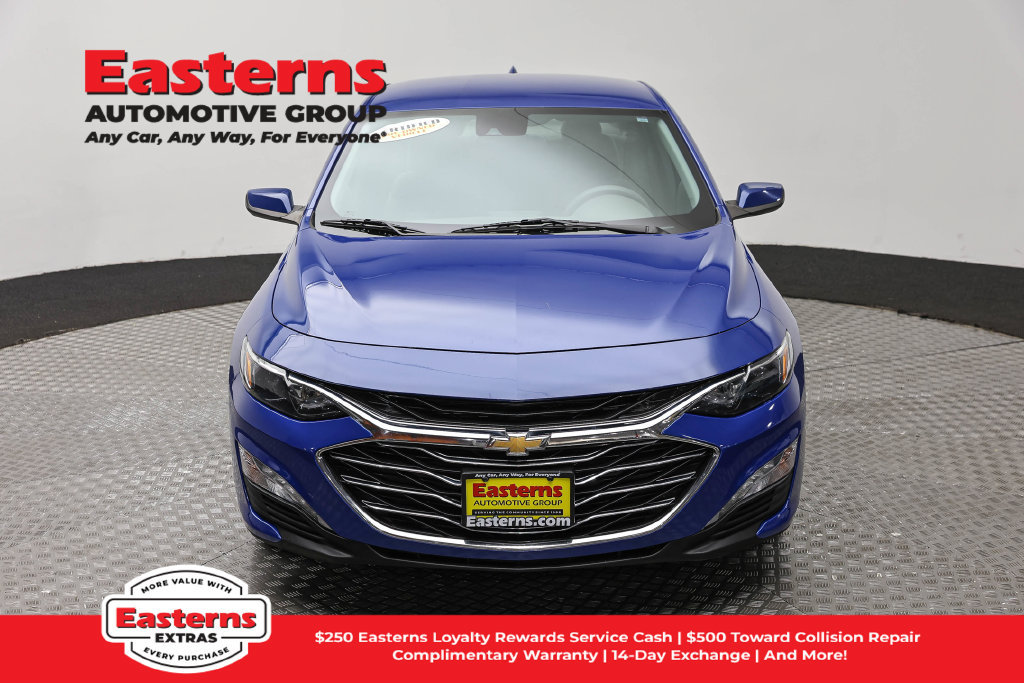 Used 2023 Chevrolet Malibu LT FWD image 3