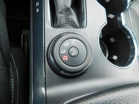 Used 2018 Ford Explorer Limited image 37