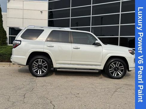 Used 2022 Toyota 4Runner Limited AWD/4WD image 2