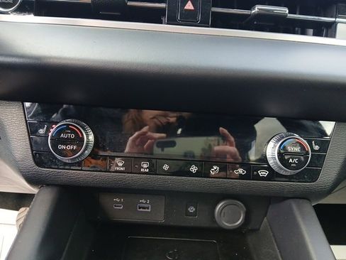 Used 2024 Mitsubishi Outlander SE image 22