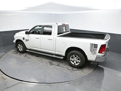 Used 2019 RAM 1500 Classic SLT image 37