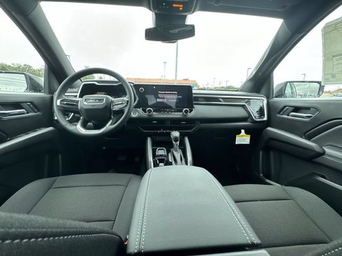 Used 2024 GMC Canyon Elevation RWD image 10