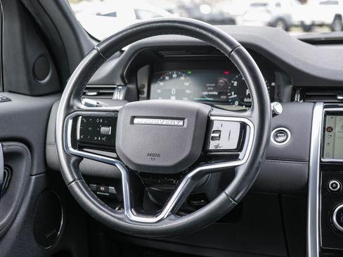 Used 2022 Land Rover Discovery Sport SE image 16