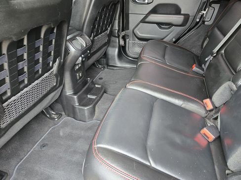 Used 2021 Jeep Wrangler Unlimited Rubicon AWD/4WD image 30
